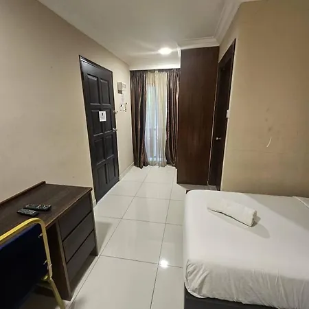 Kesuma Villa Parit Raja Exterior photo